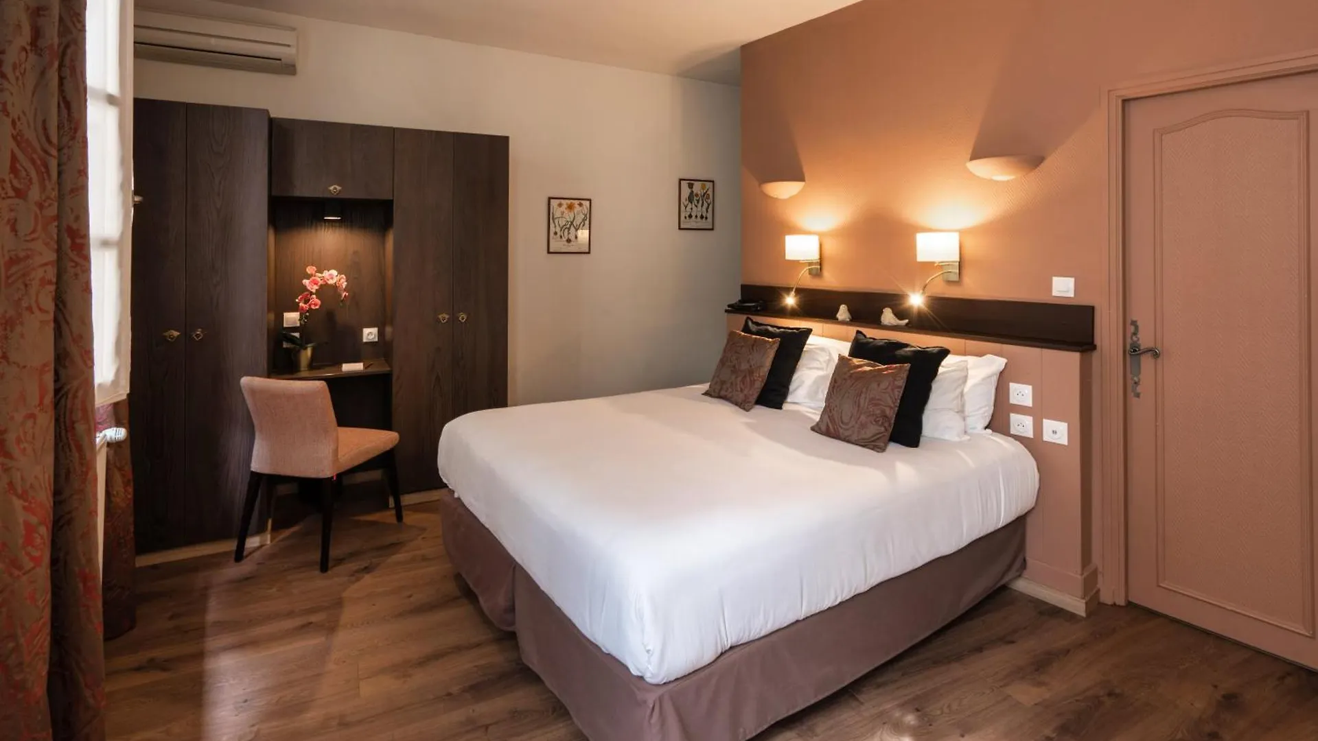 ***  Garlande Hotel Avignon Centre France
