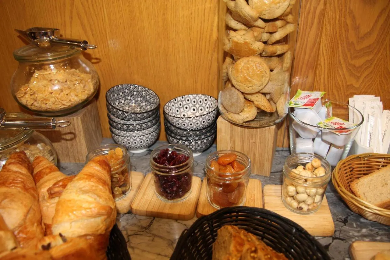 ***  Garlande Hotel Avignon Centre Франция