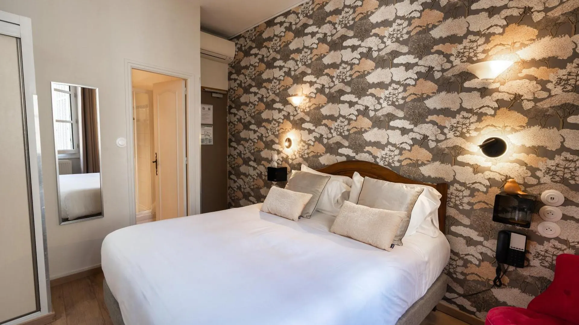Garlande Hotel Avignon Centre 3*,  Франция
